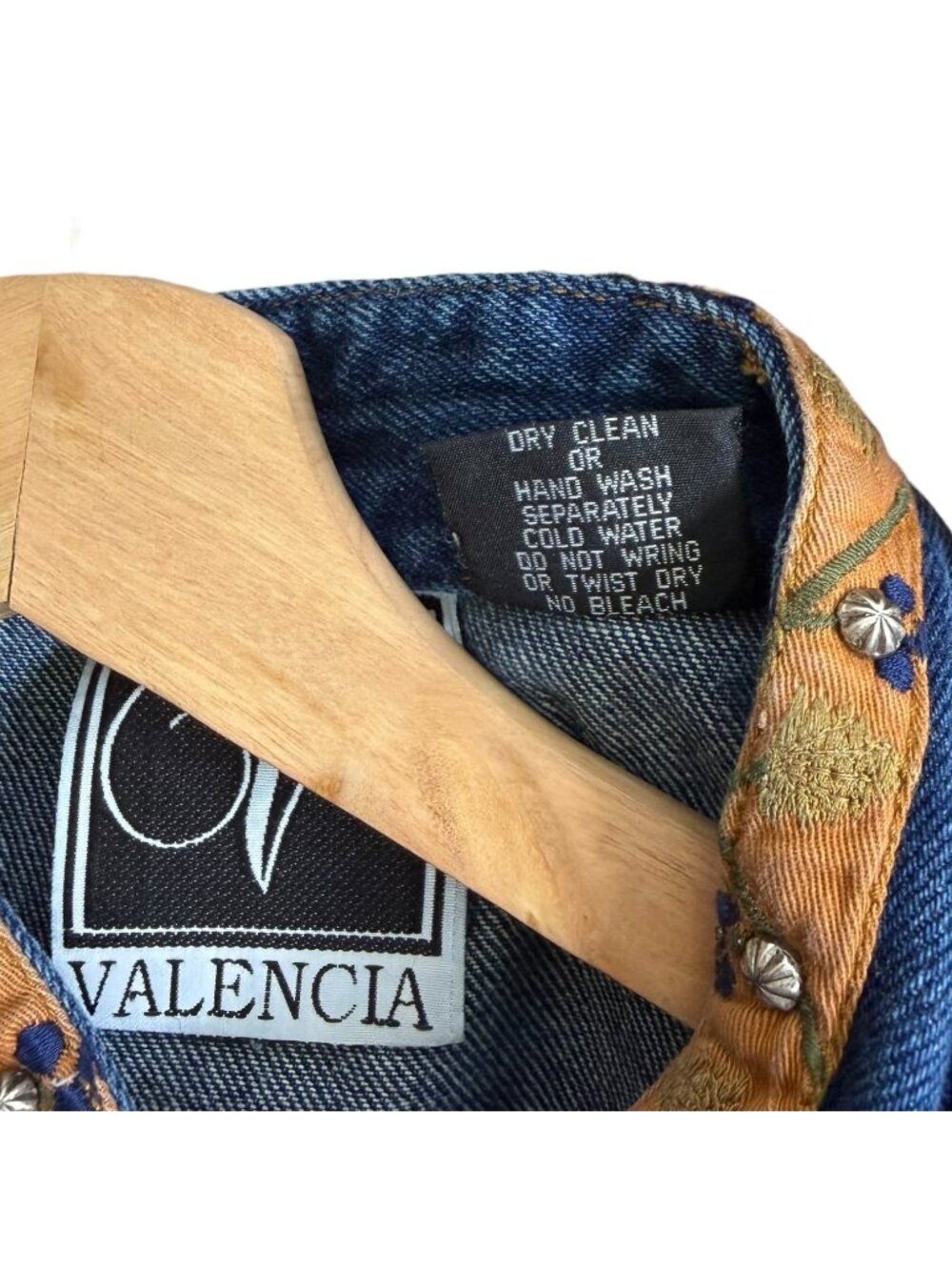 Vintage Western Cowgirl Embroidered Applique Crop Denim Jacket XL Rodeo - Picture 8 of 8